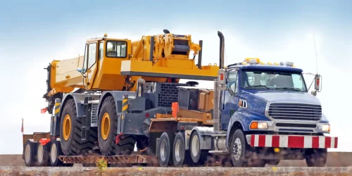 2022Q4_1203254650205783_Blog-Image_Top-tips-for-heavy-equipment-transportation_Feature_Aqsa